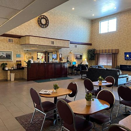 Grandstay Hotel & Suites Becker מראה חיצוני תמונה