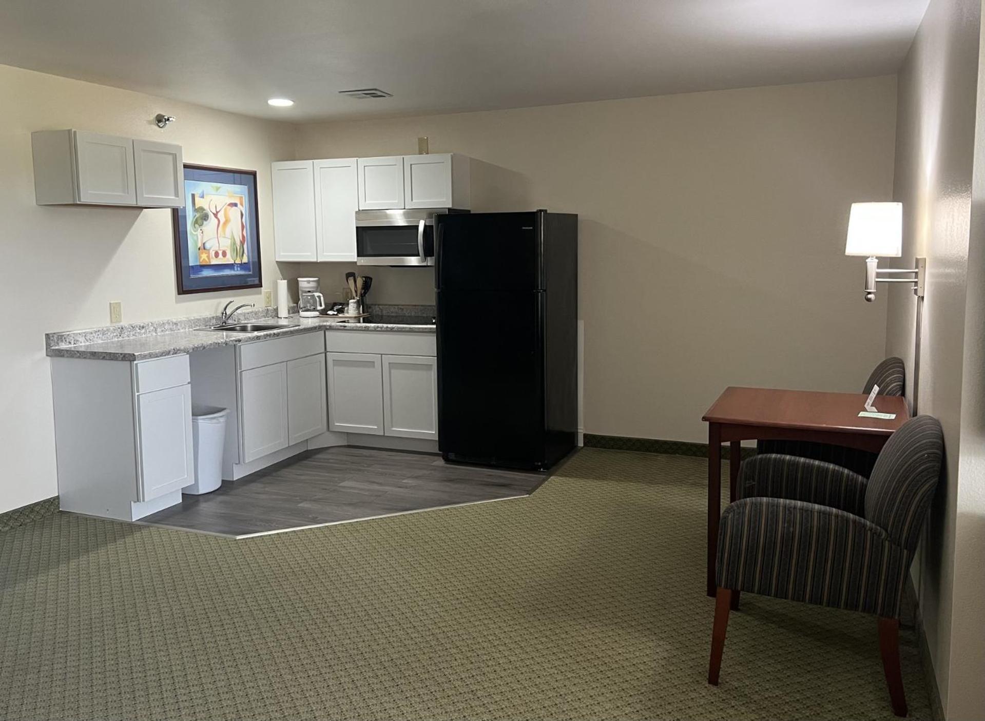 Grandstay Hotel & Suites Becker מראה חיצוני תמונה