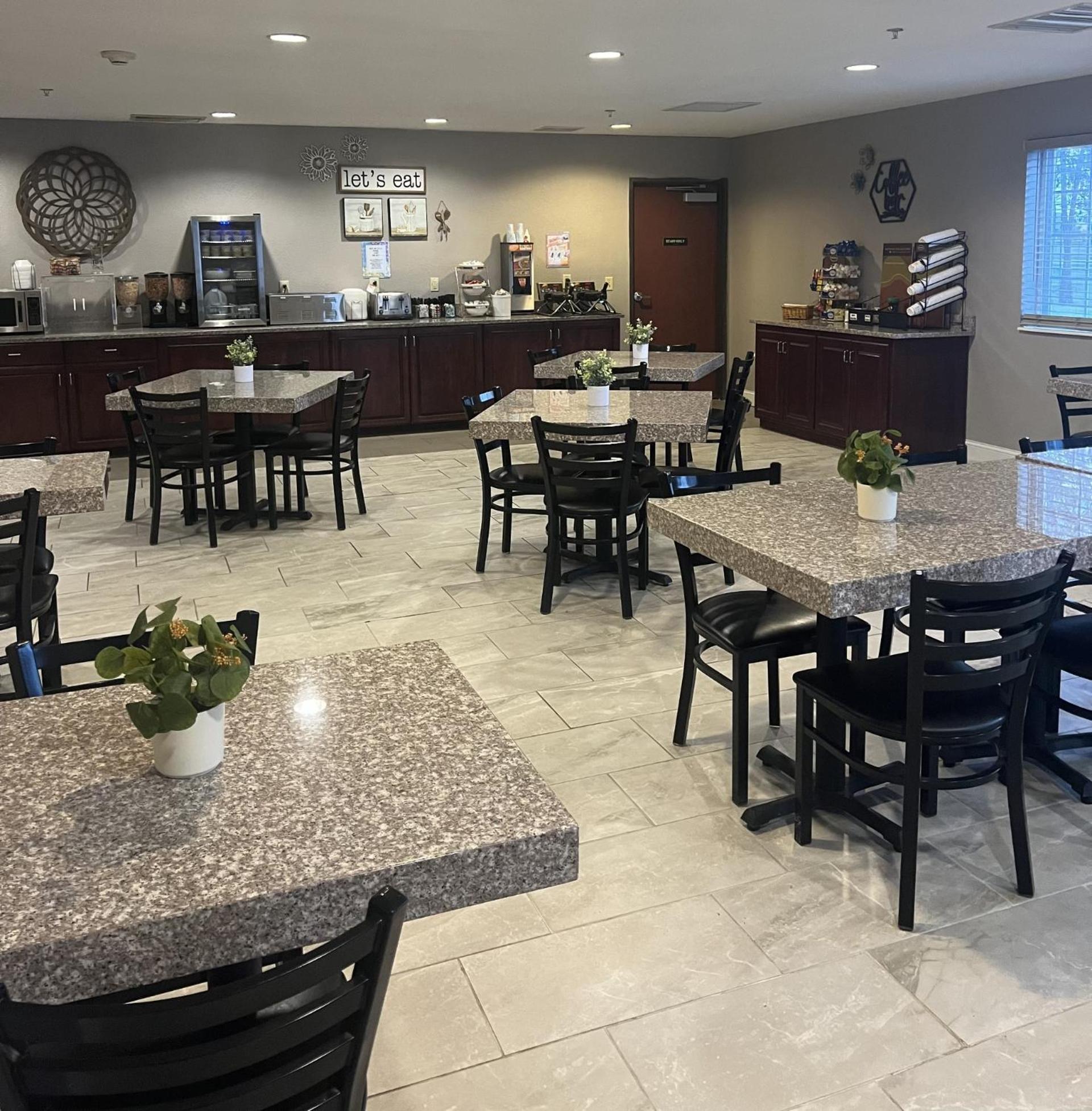 Grandstay Hotel & Suites Becker מראה חיצוני תמונה